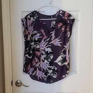 Pretty NY&Co Blouse